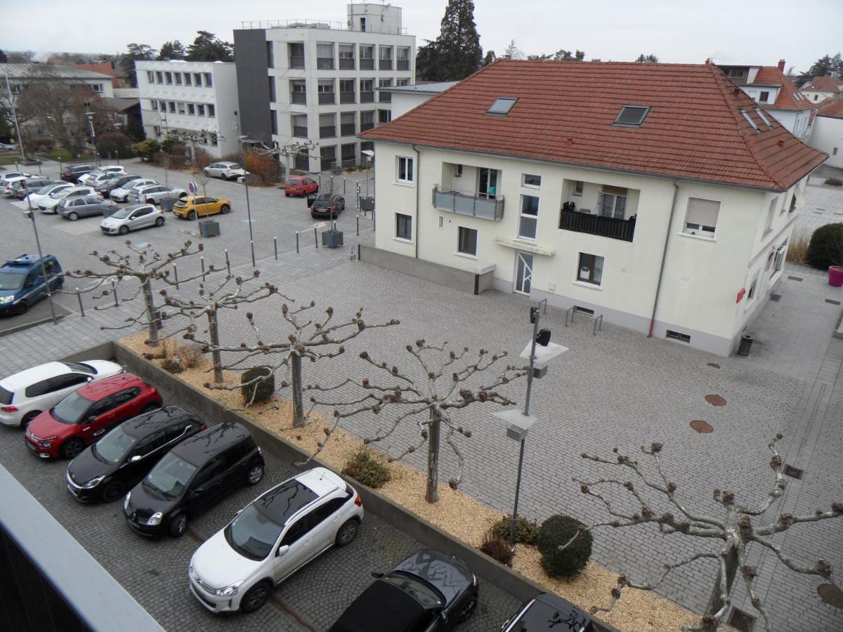 # Studio Bon Emplacement Avec Parking # Illzach Bagian luar foto